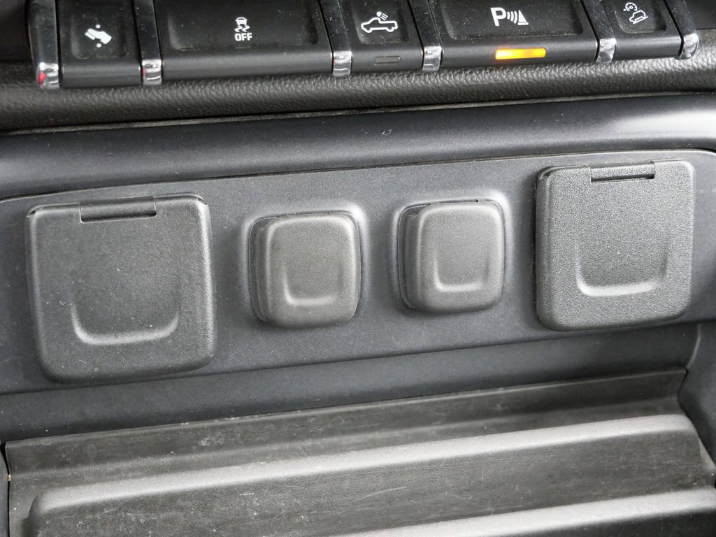 Used 2014 Chevrolet Silverado 1500 LTZ Z71 w/ LTZ Plus Package image 26