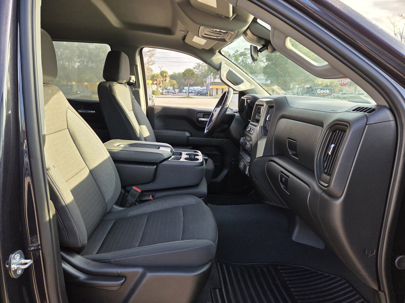 Used 2024 Chevrolet Silverado 1500 Custom Trail Boss w/ LPO, Dark Essentials Package image 19