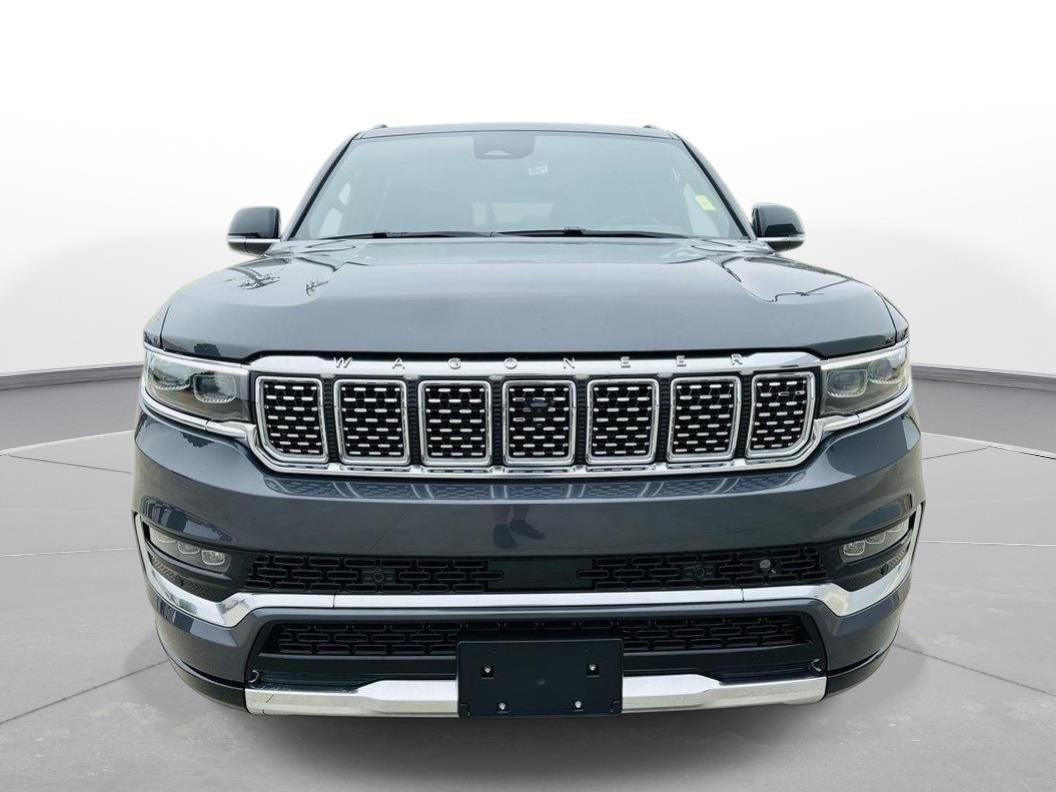 New 2024 Jeep Grand Wagoneer L 4WD w/ Convenience Group III image 39
