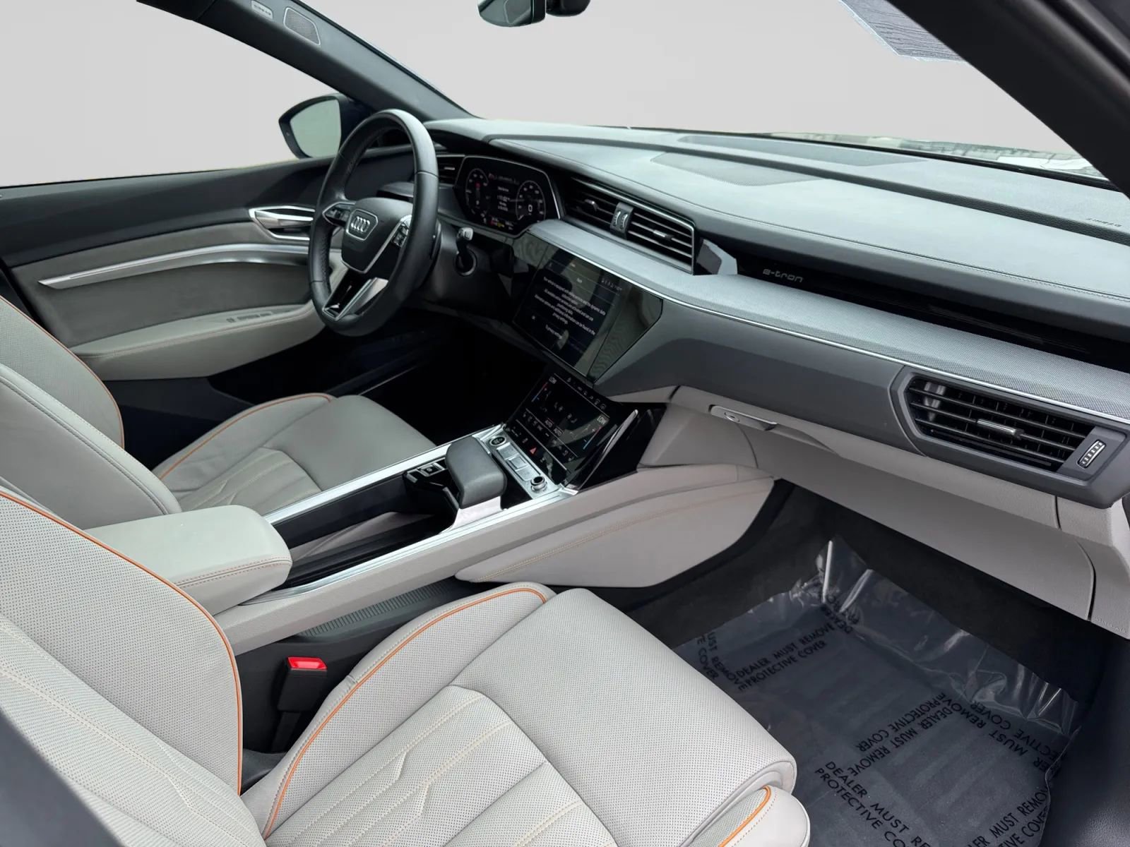 Used 2024 Audi Q8 e-tron Prestige w/ Prestige Package image 35