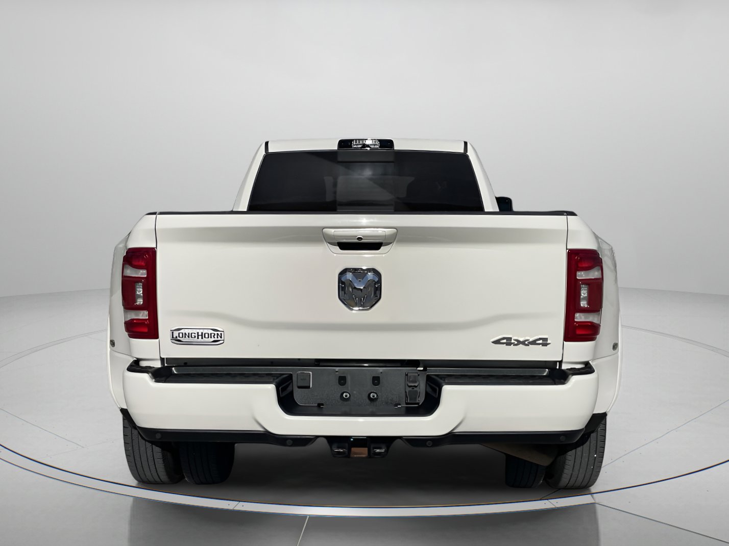 Used 2023 RAM 3500 Limited image 4