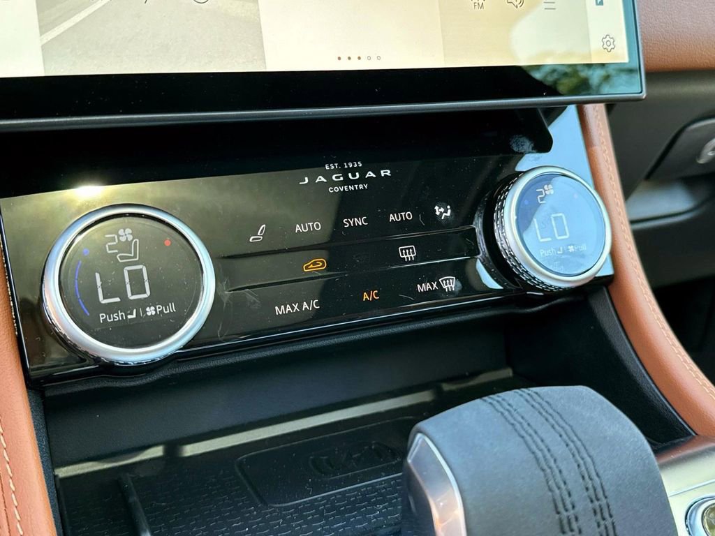 Used 2026 Jaguar F-PACE R-Dynamic S image 24