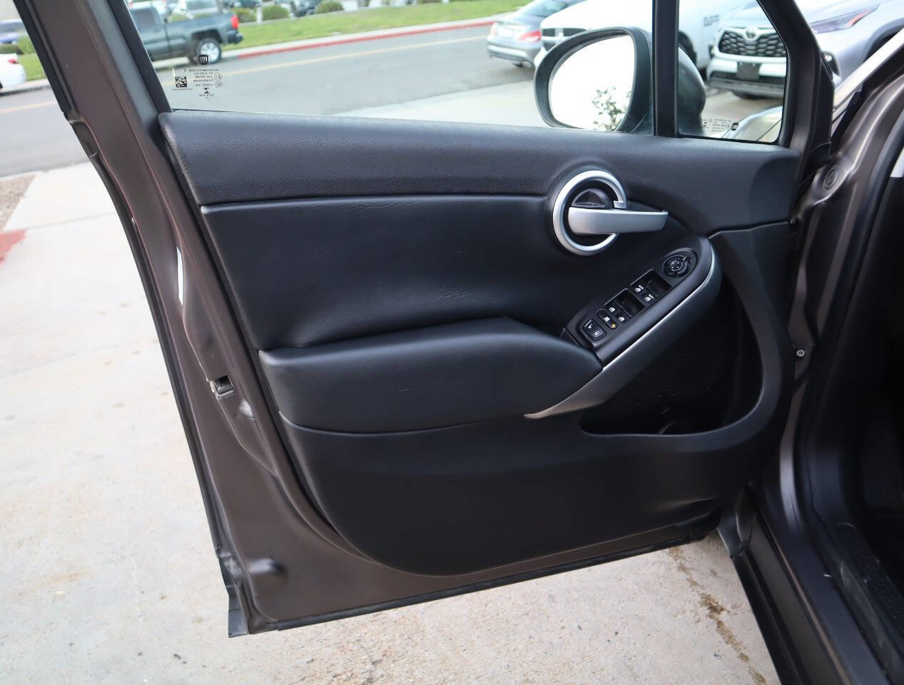 Used 2016 FIAT 500X Trekking image 23