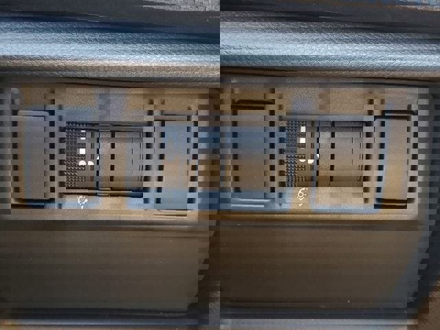 New 2025 Subaru Crosstrek 2.5i Sport w/ Popular Package #4A image 35