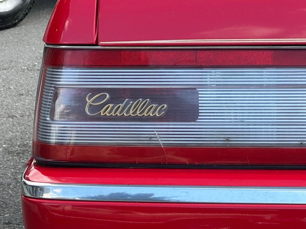 Used 1989 Cadillac Allante image 17