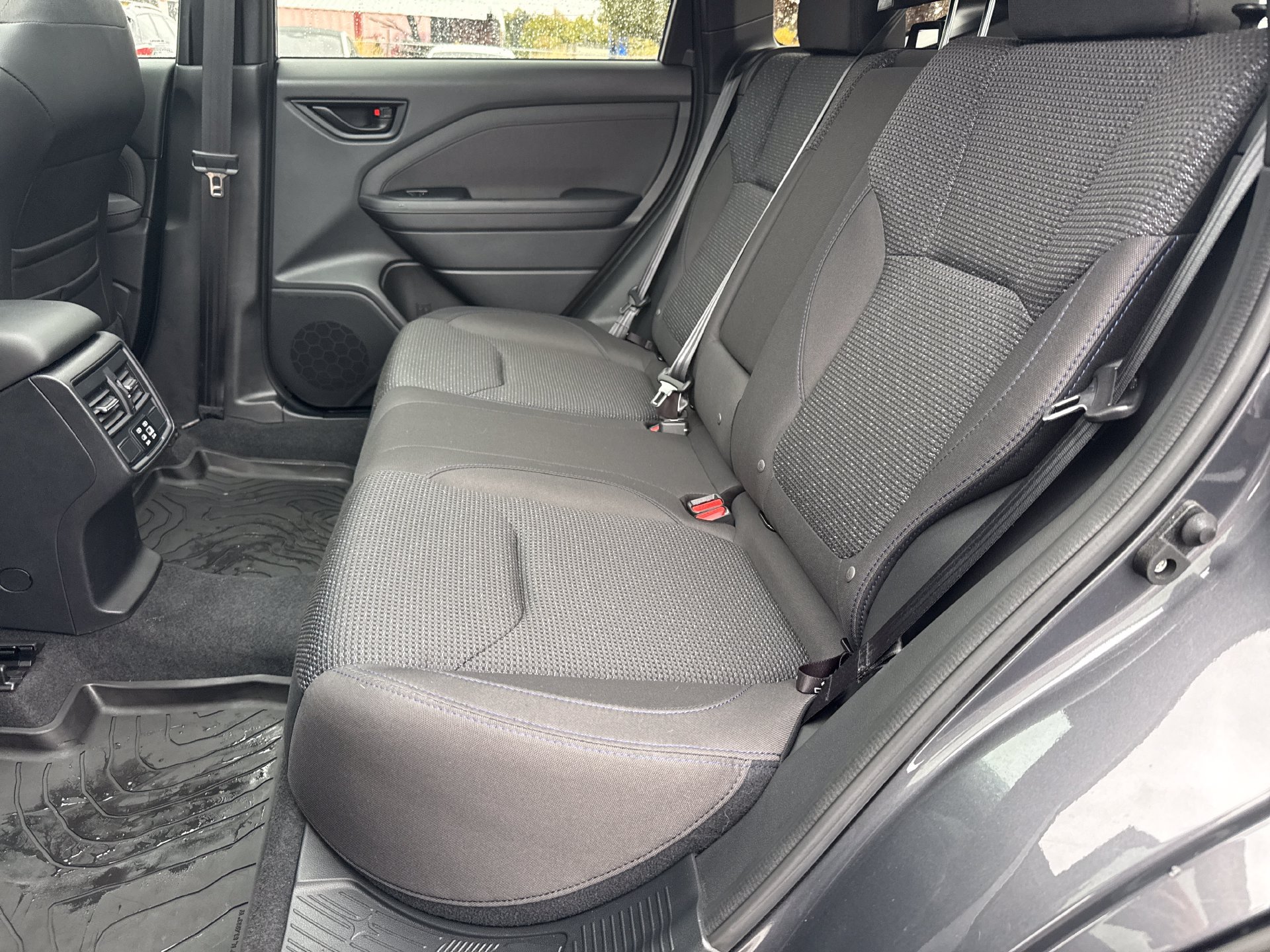 Used 2025 Subaru Forester Premium AWD/4WD image 22