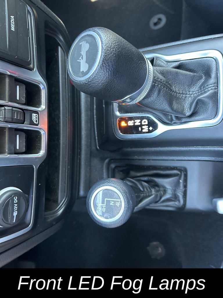 Used 2022 Jeep Wrangler Unlimited Sport AWD/4WD image 25