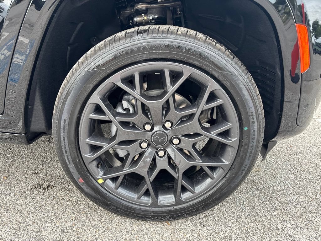 New 2027 Jeep Grand Cherokee Summit AWD/4WD image 14