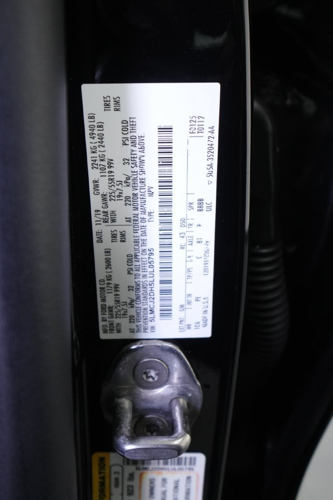 Used 2020 Lincoln Corsair Reserve w/ Equipment Group 201A AWD/4WD image 46