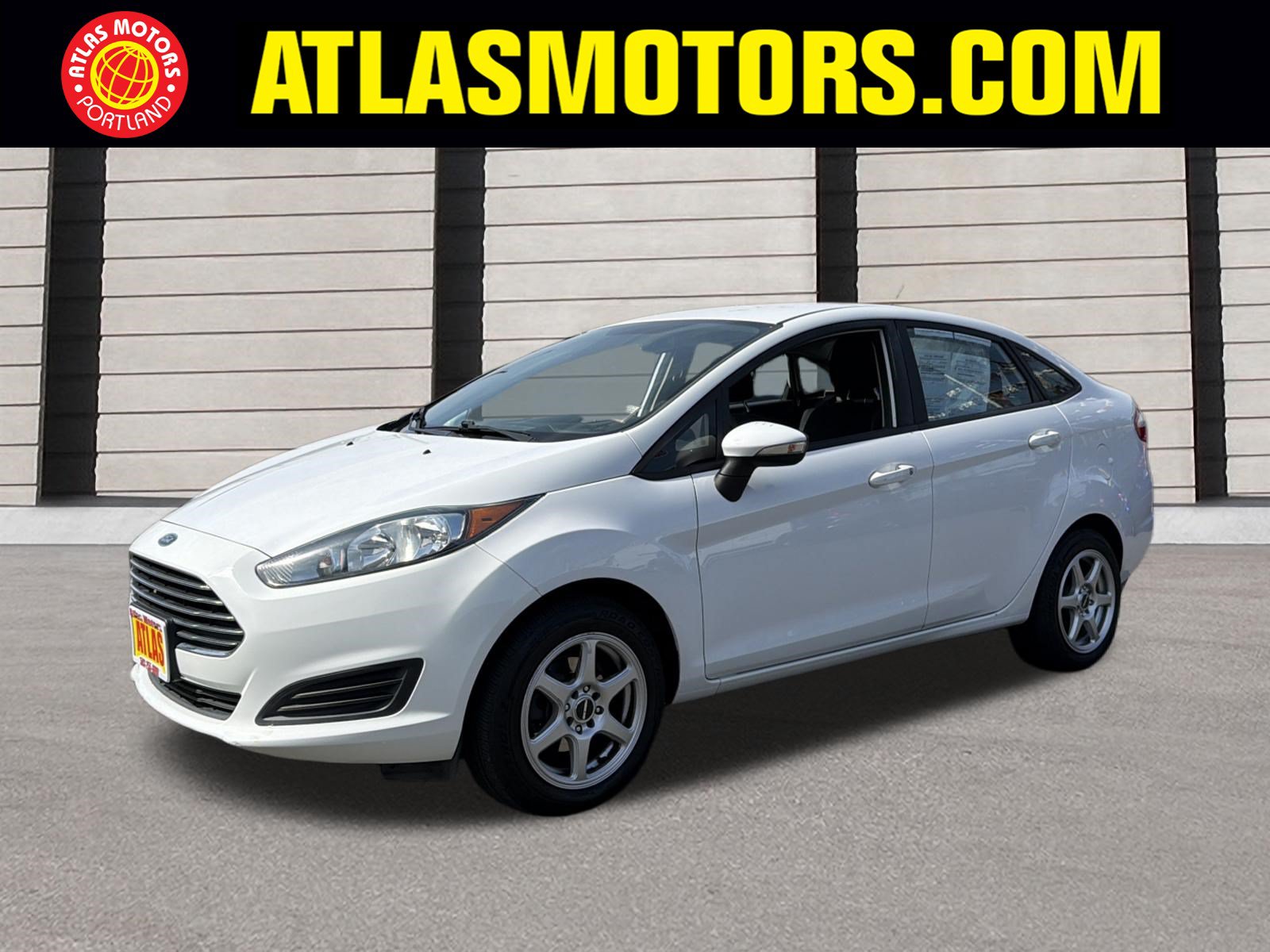 Used 2016 Ford Fiesta SE FWD image 1