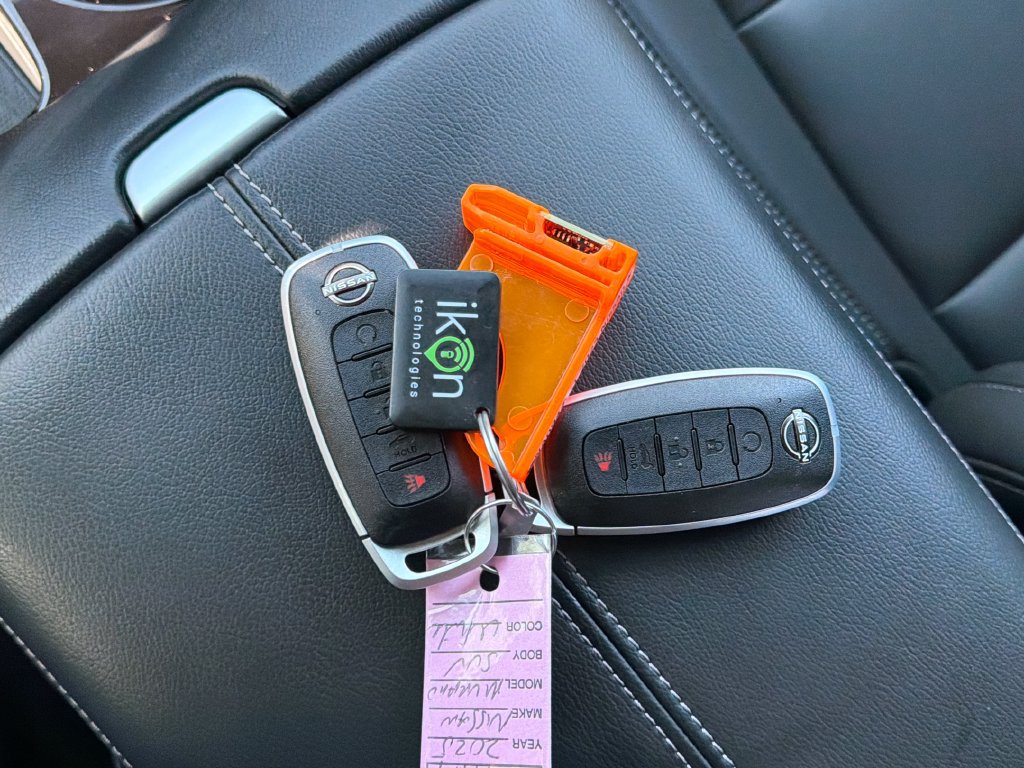 Used 2025 Nissan Murano SL AWD/4WD image 27
