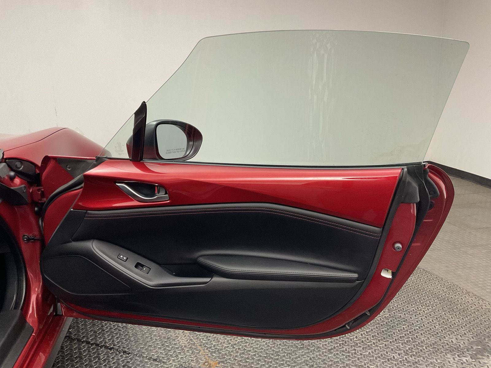 Used 2017 MAZDA MX-5 Miata RF Club RWD image 20