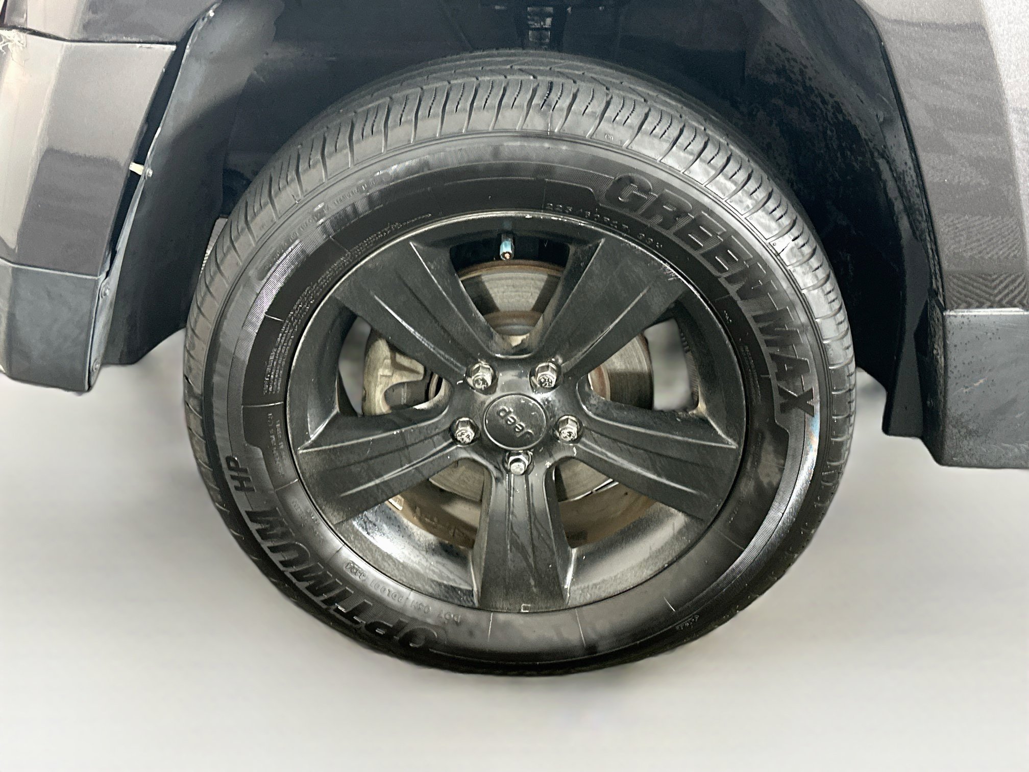Used 2017 Jeep Patriot Latitude FWD image 11