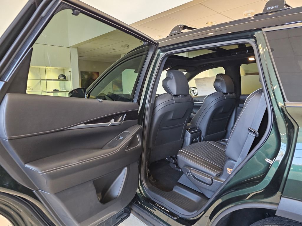 New 2026 INFINITI QX60 Autograph w/ Dark Cargo Package image 17