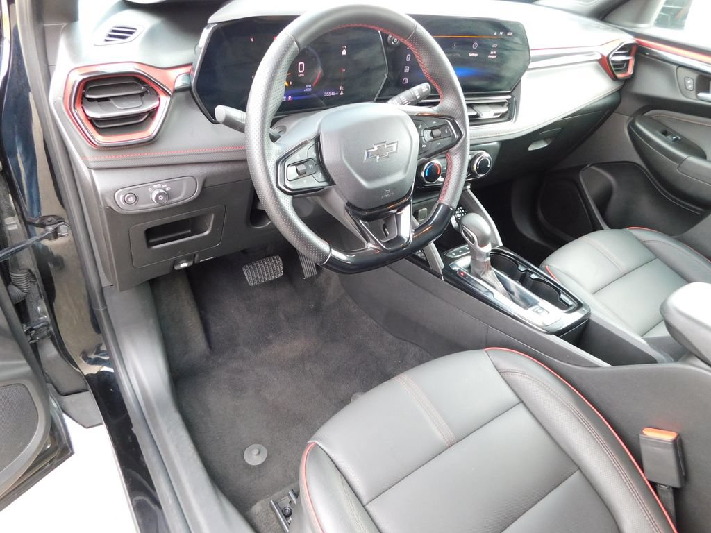 Used 2024 Chevrolet TrailBlazer RS AWD/4WD image 15