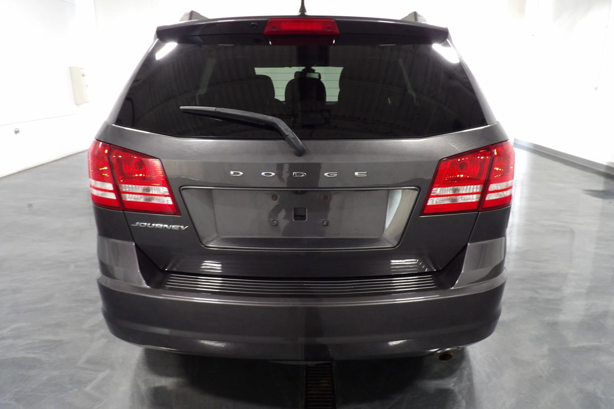 Used 2018 Dodge Journey SE image 5
