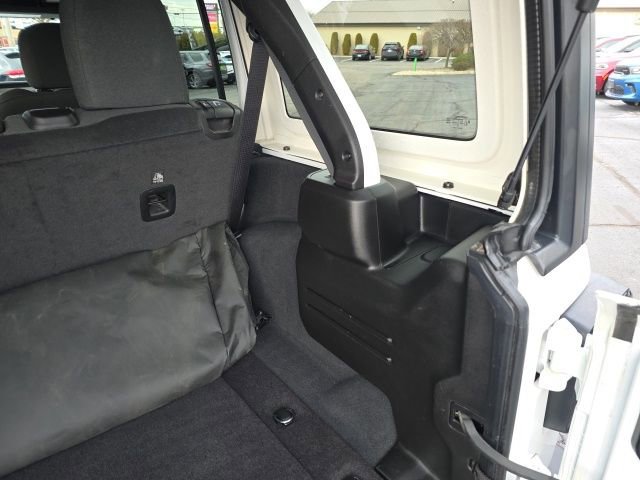 Used 2024 Jeep Wrangler Sport S image 46