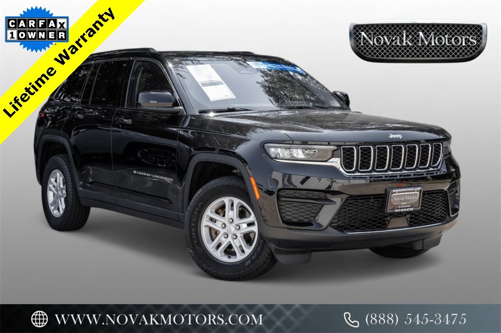 Used 2022 Jeep Grand Cherokee Laredo w/ Luxury Tech Group I