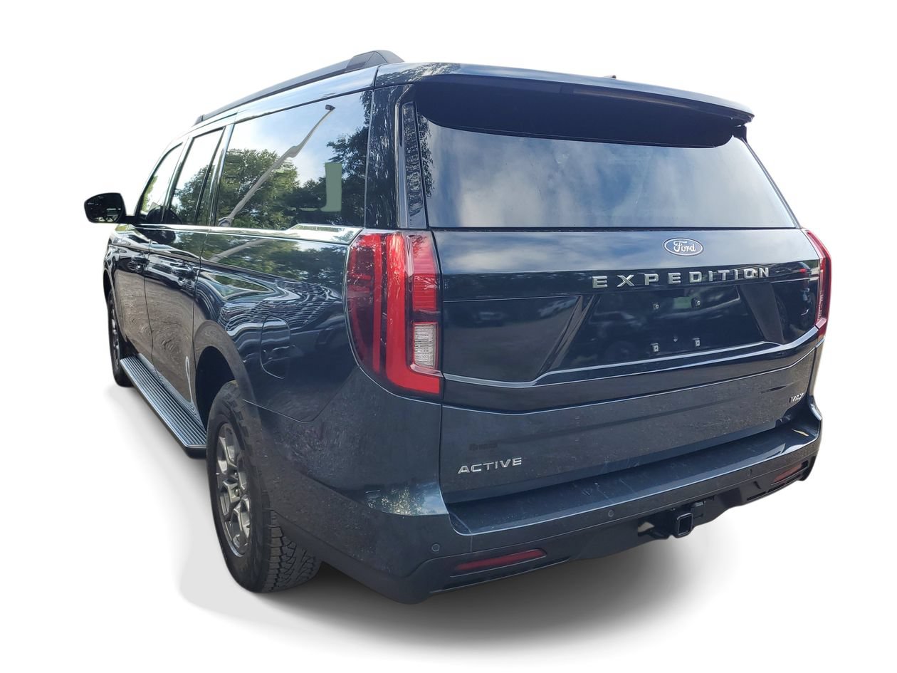 Used 2025 Ford Expedition Max Active RWD image 3