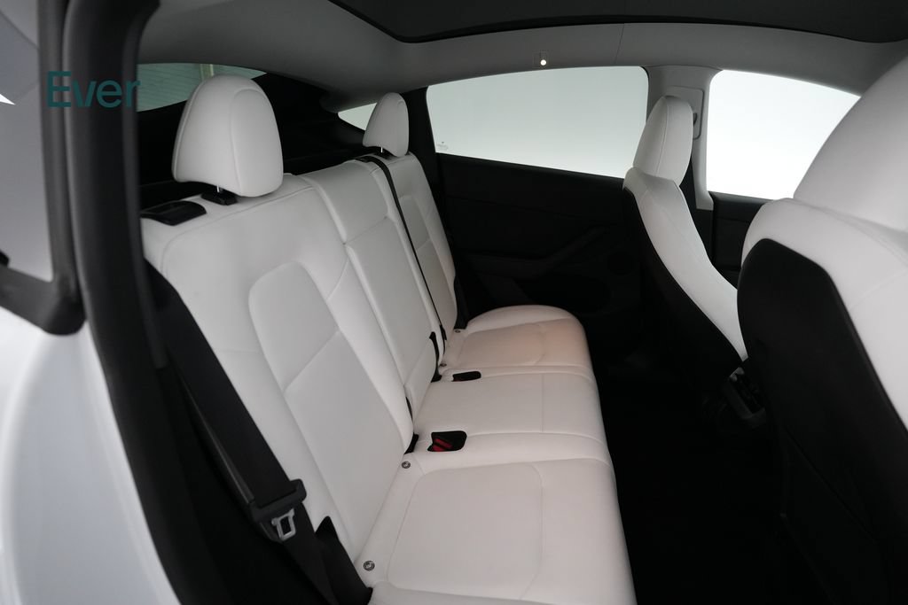 Used 2023 Tesla Model Y Long Range AWD/4WD image 5