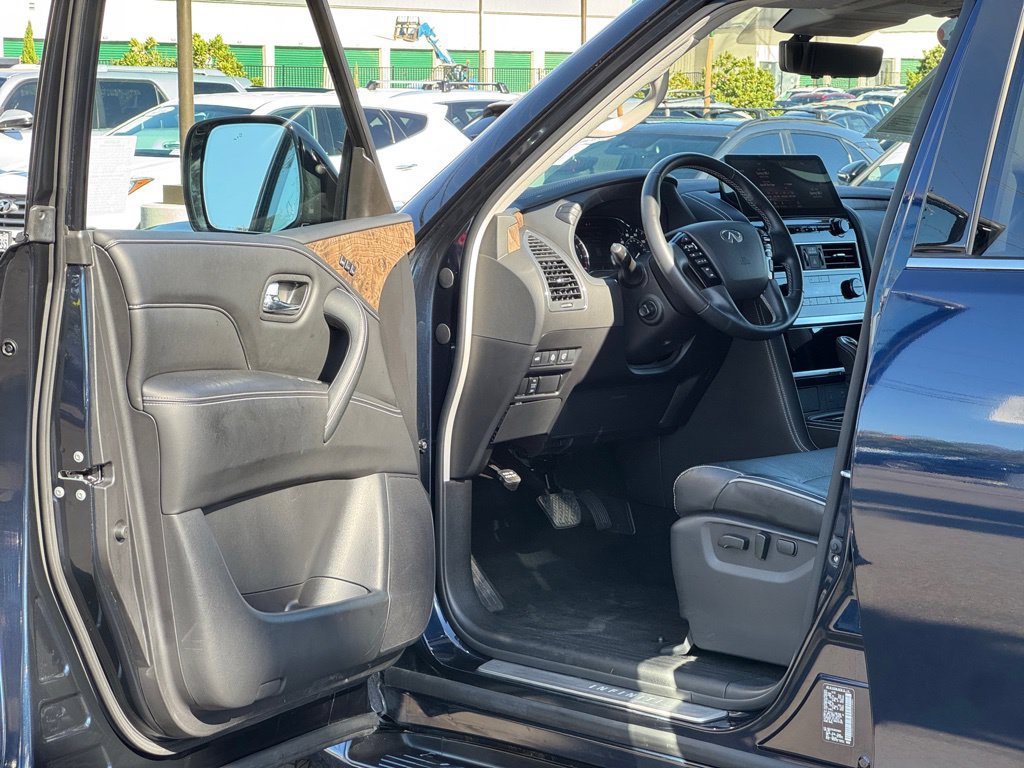 Used 2024 INFINITI QX80 Premium Select w/ Cargo Package AWD/4WD image 8