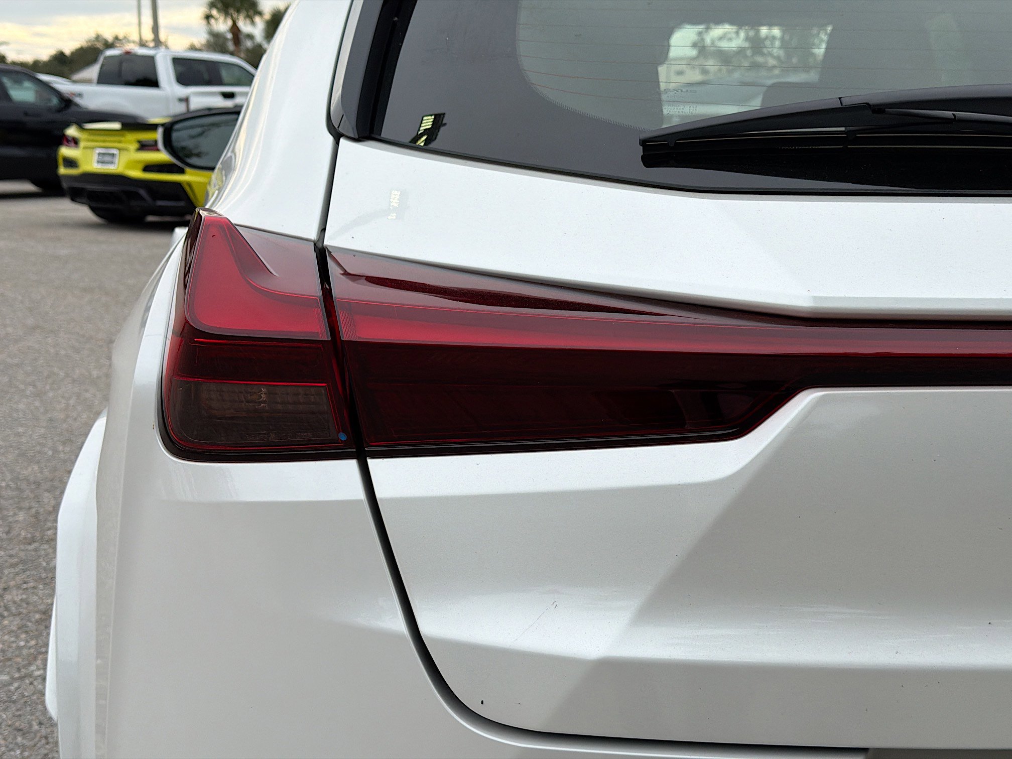 Used 2025 Lexus UX 300h FWD image 10