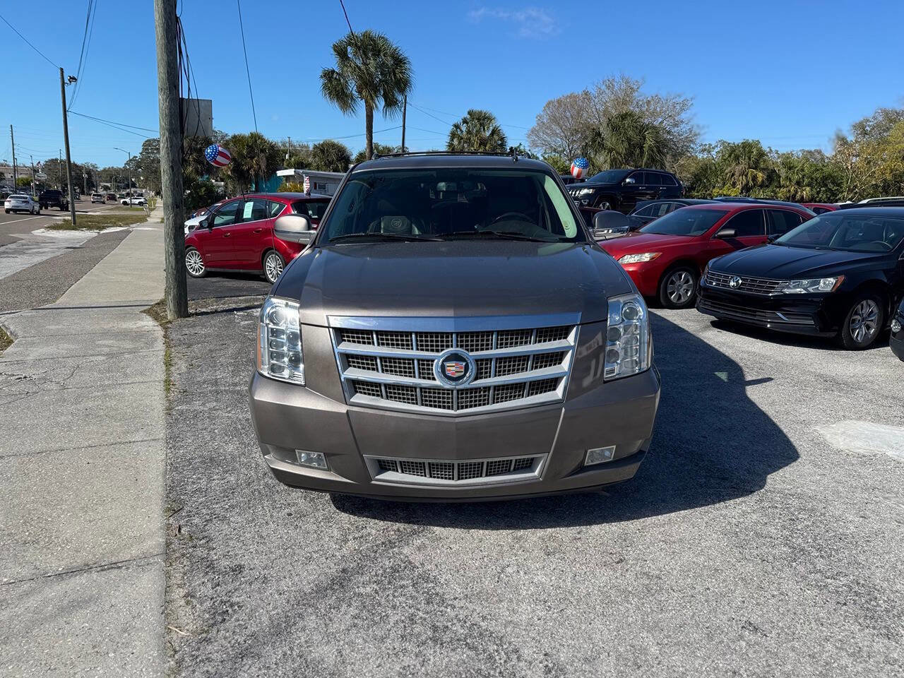Used 2014 Cadillac Escalade ESV Platinum image 3
