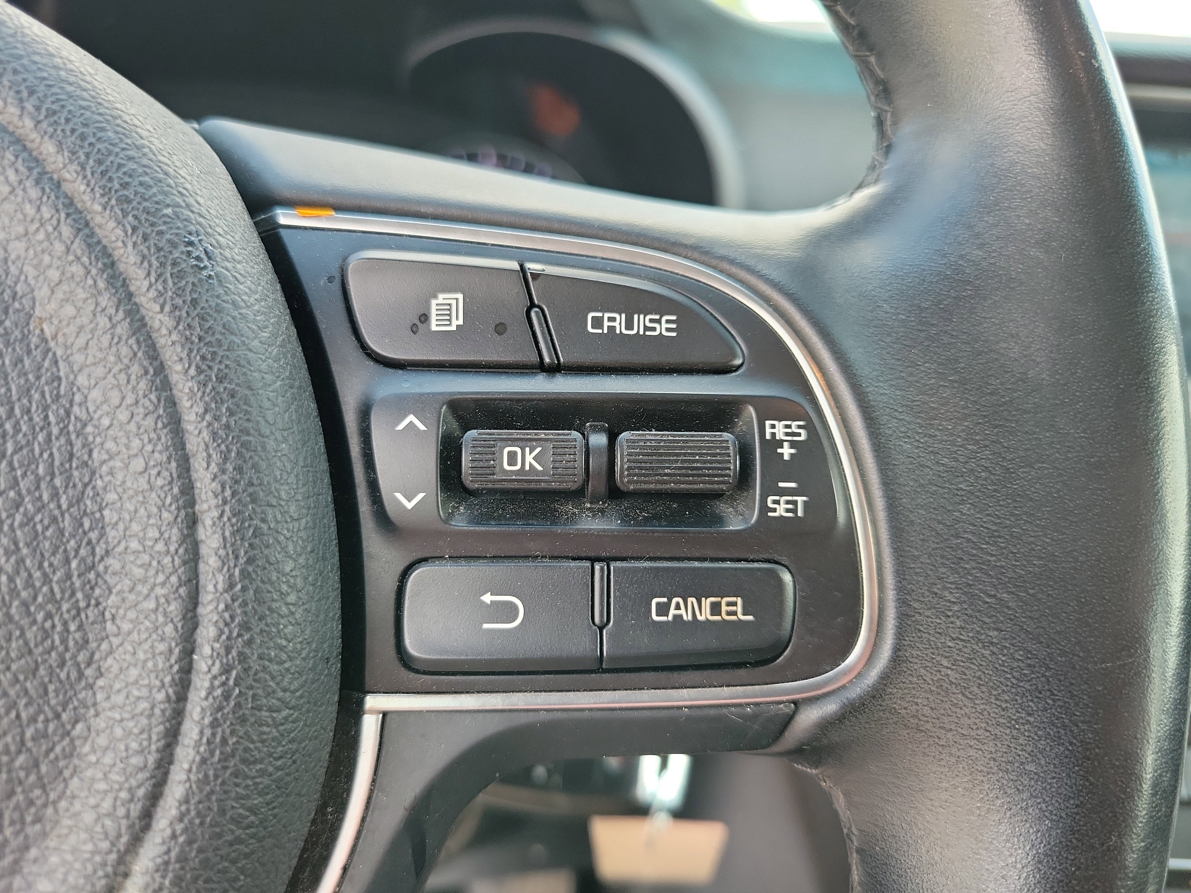 Used 2018 Kia Optima S FWD image 11