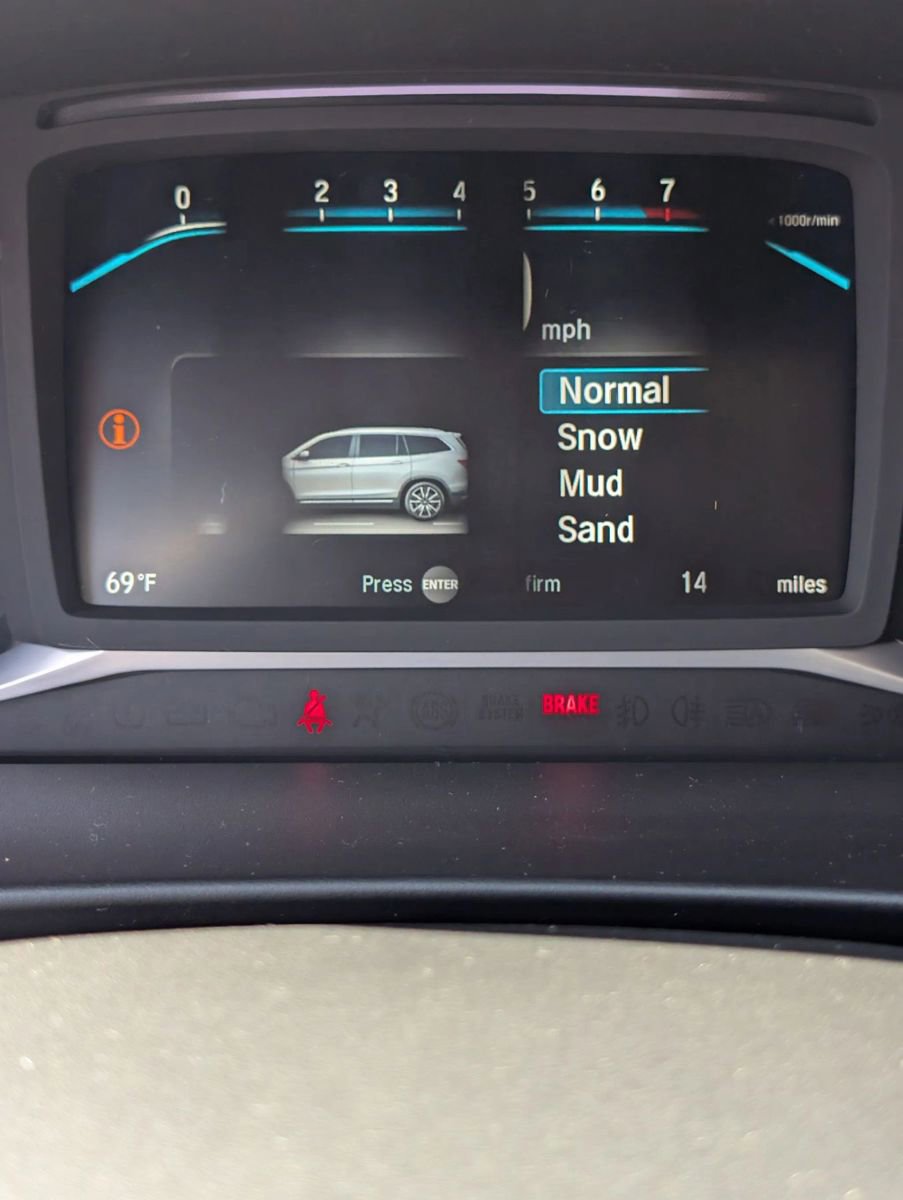 Used 2021 Honda Pilot EX image 8