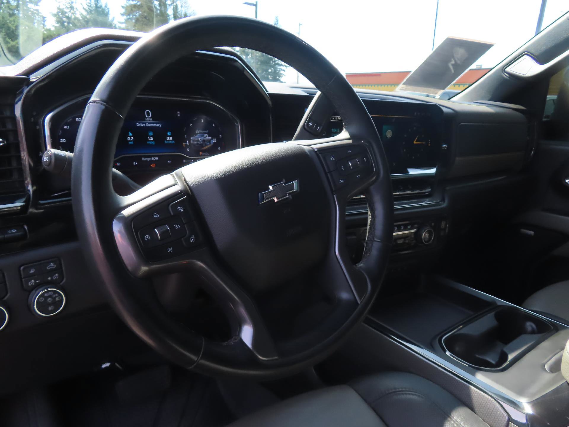 Used 2024 Chevrolet Silverado 2500 ZR2 w/ Technology Package AWD/4WD image 17