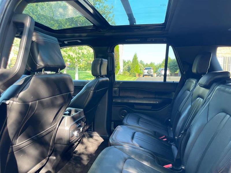Used 2018 Ford Expedition Limited w/ Equipment Group 302A AWD/4WD image 80