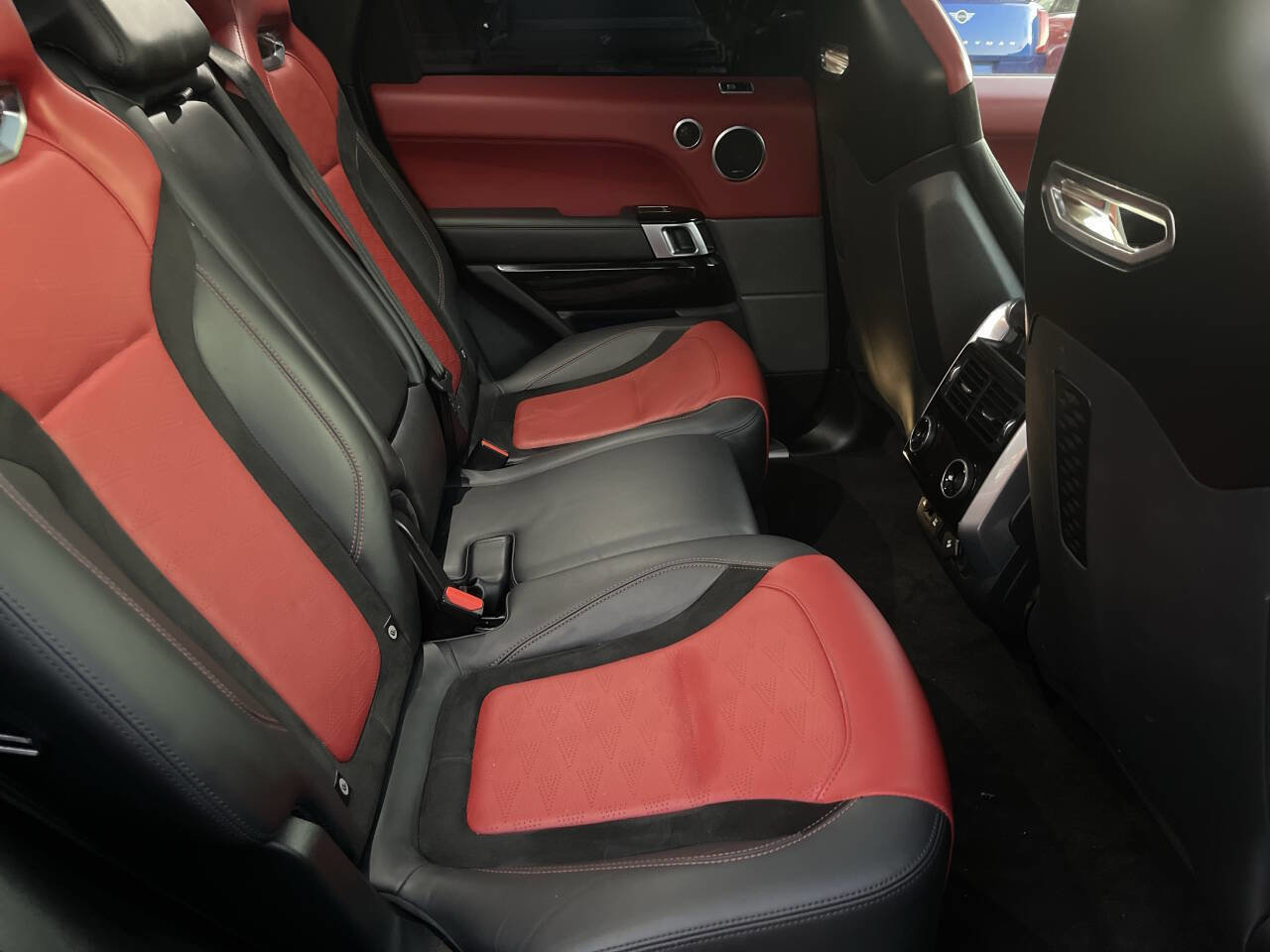 Used 2020 Land Rover Range Rover Sport SVR image 23