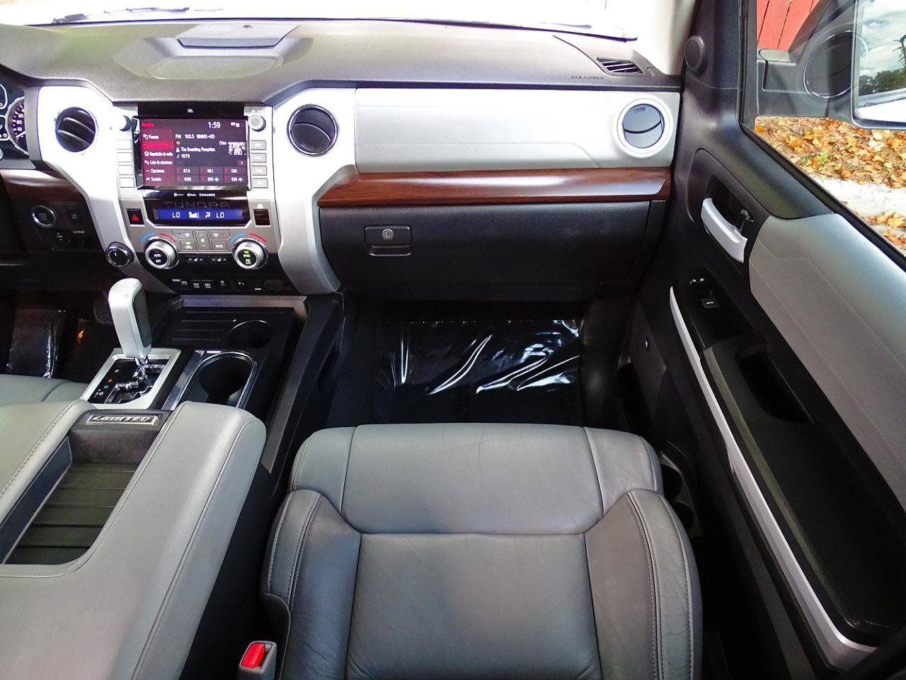 Used 2020 Toyota Tundra Limited w/ Limited Premium Package AWD/4WD image 40