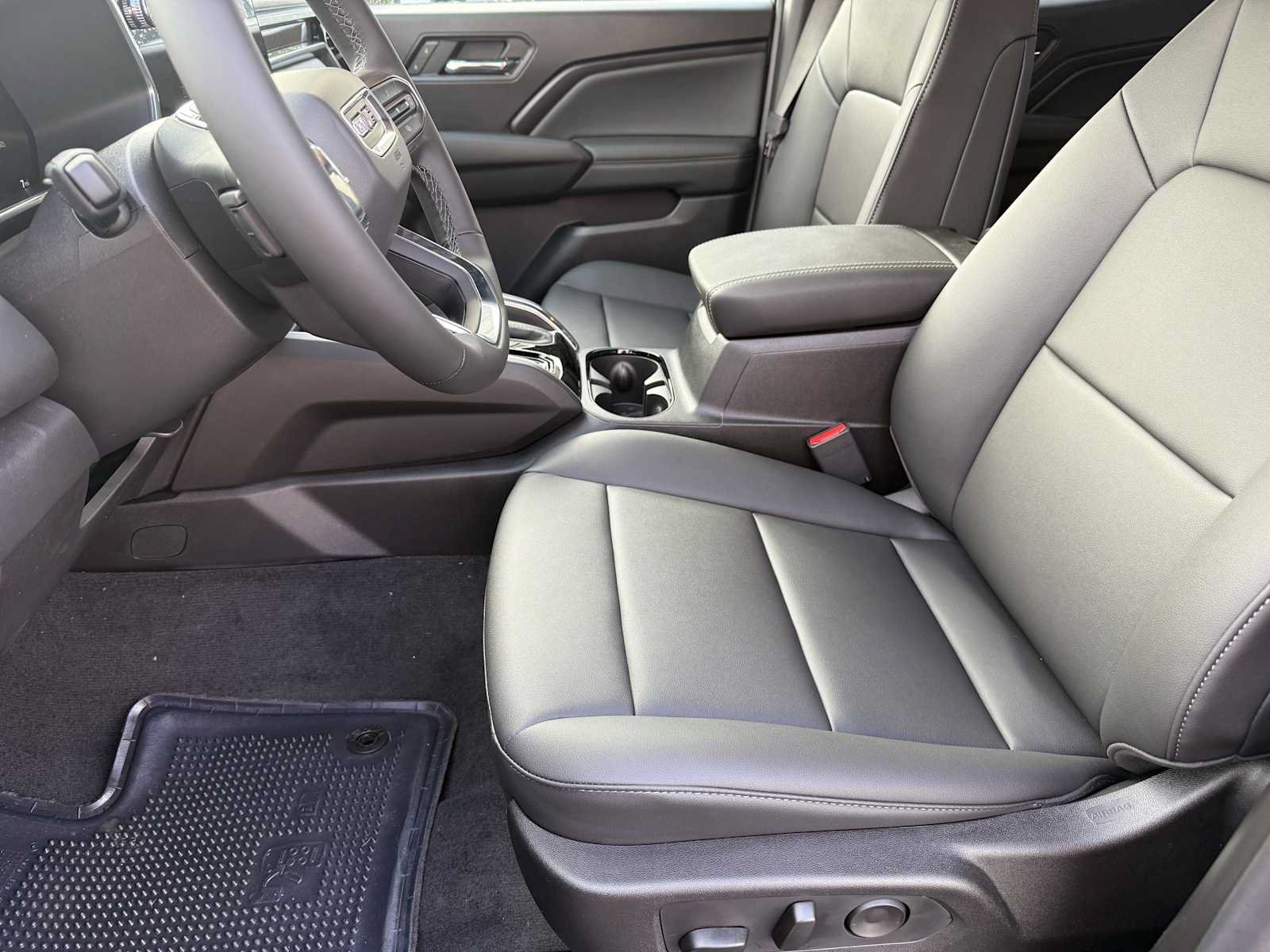 New 2026 GMC Canyon Elevation w/ Convenience Package RWD image 21