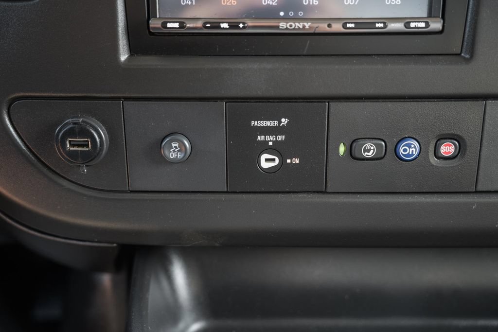Used 2024 Chevrolet Express 3500 w/ Power Convenience Package RWD image 31