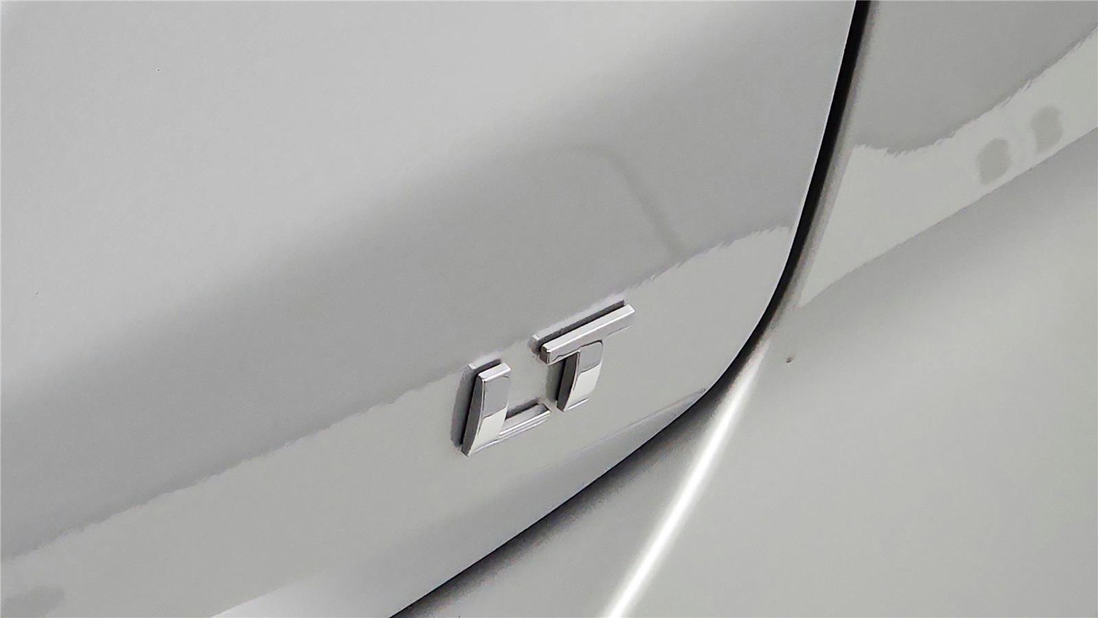 Used 2022 Chevrolet Equinox LT FWD image 17