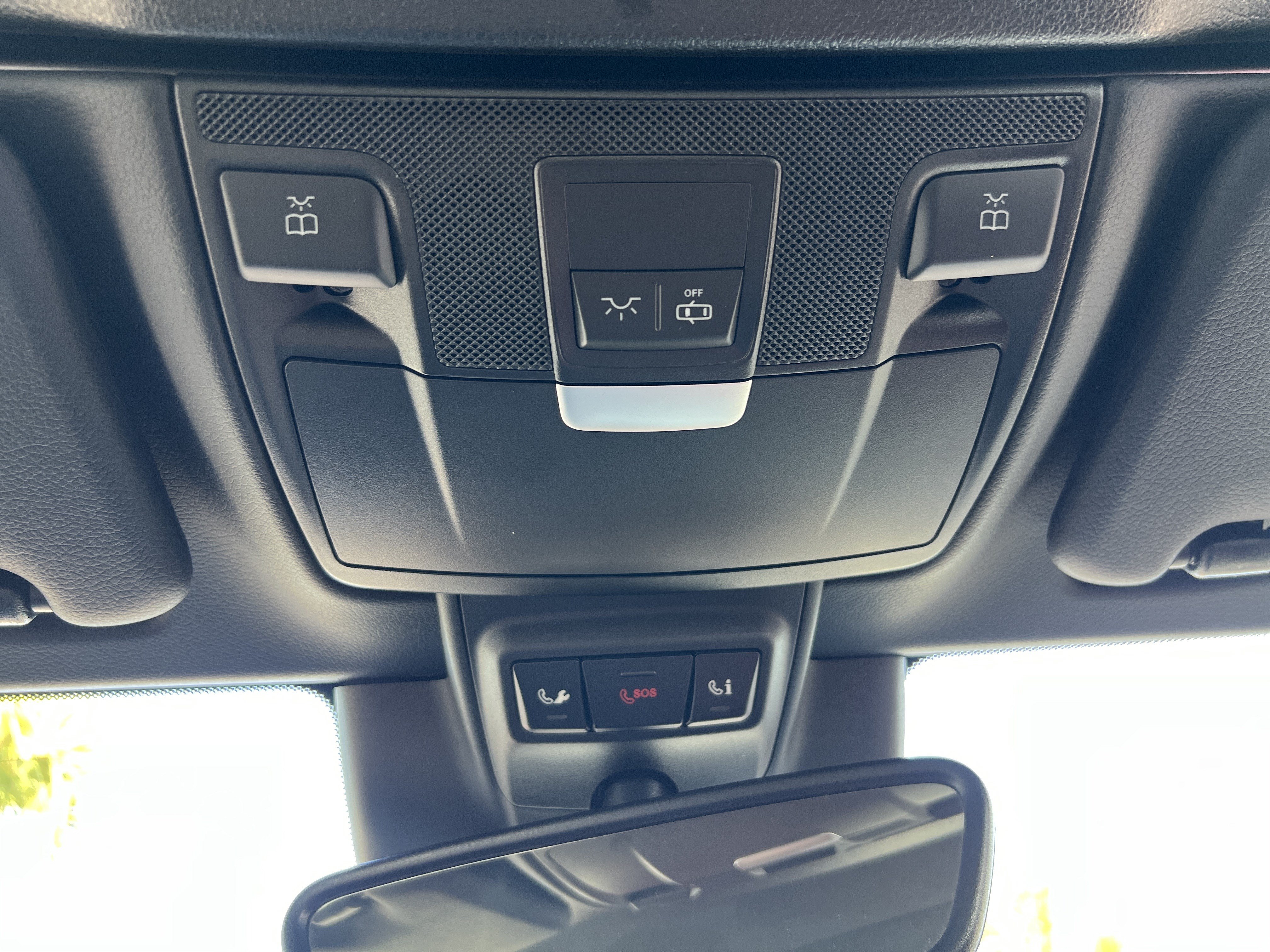Used 2018 Mercedes-Benz C 300 4MATIC Cabriolet image 41