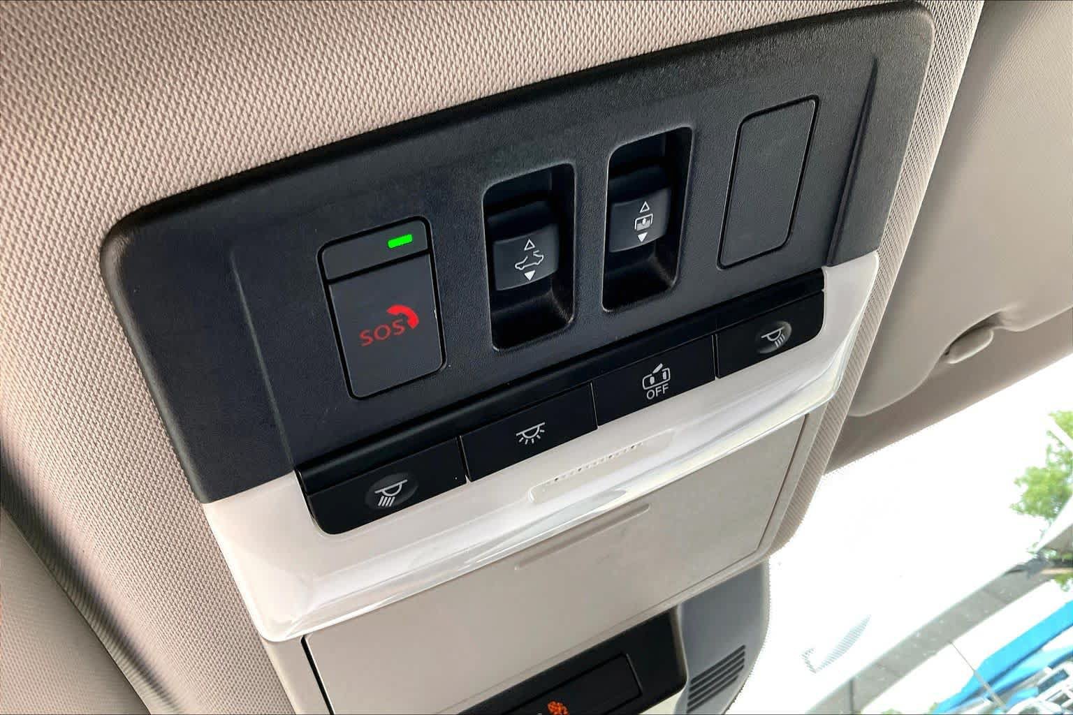 Used 2023 Nissan Rogue Platinum w/ Platinum Premium Package AWD/4WD image 32