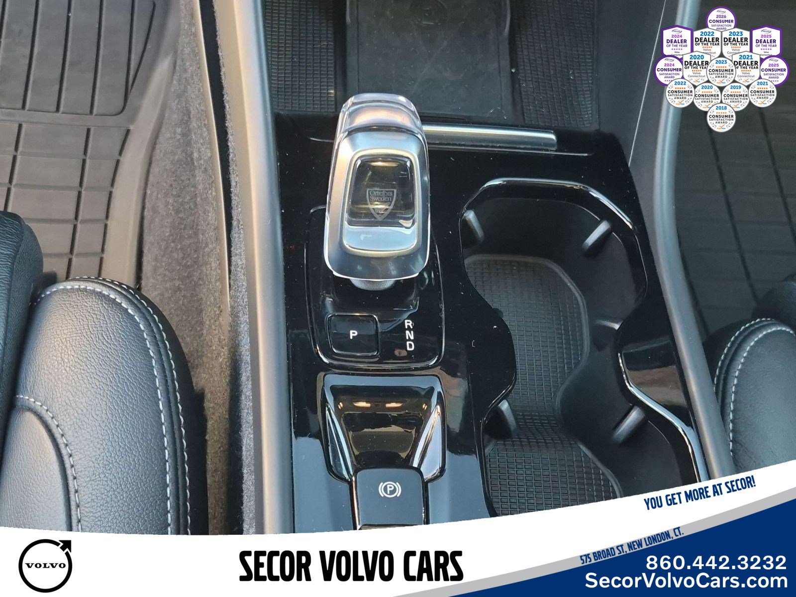 Certified 2023 Volvo XC40 B5 Plus w/ Protection Package Premier AWD/4WD image 13