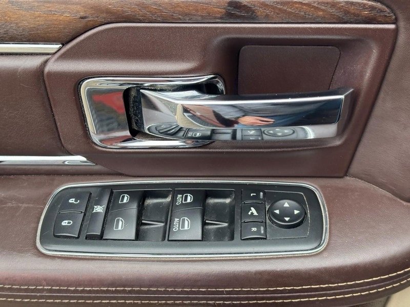 Used 2014 RAM 1500 Laramie Longhorn w/ Convenience Group image 25