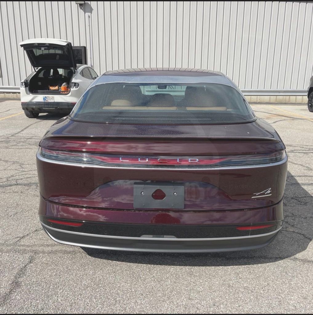 Used 2023 Lucid Air Touring image 5