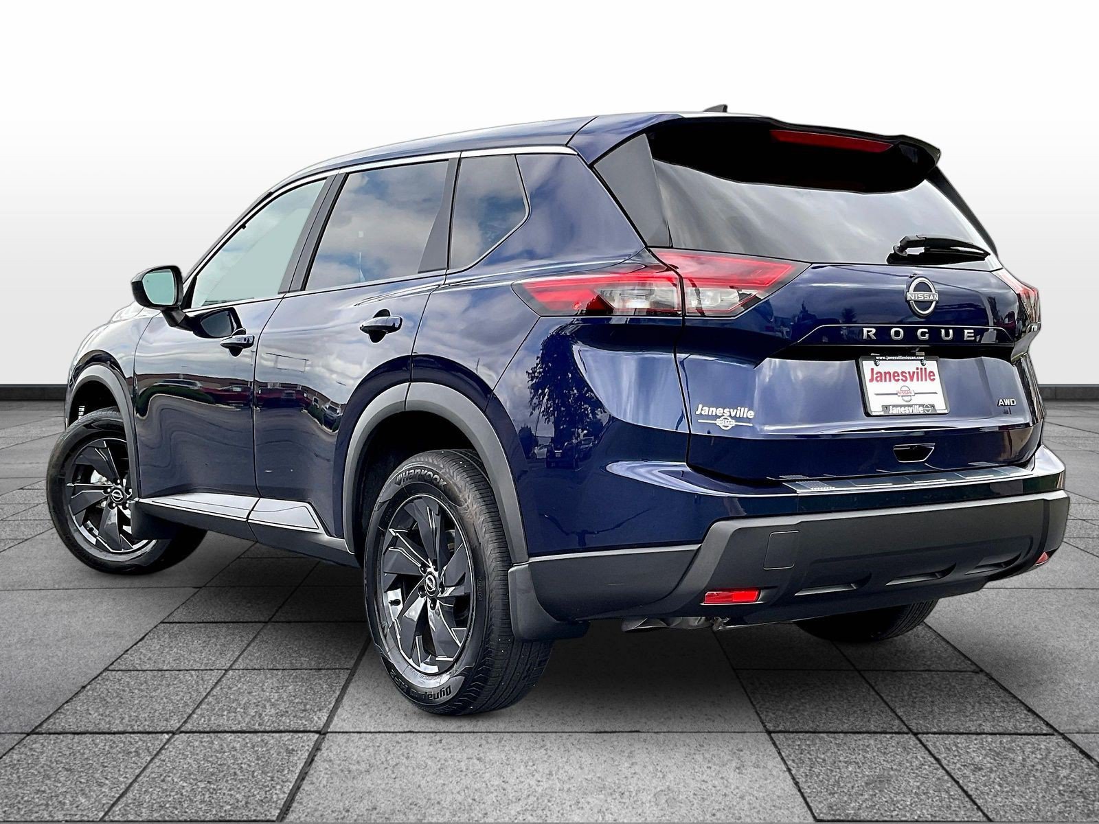 Certified 2026 Nissan Rogue SV w/ Cold Weather Package AWD/4WD image 5