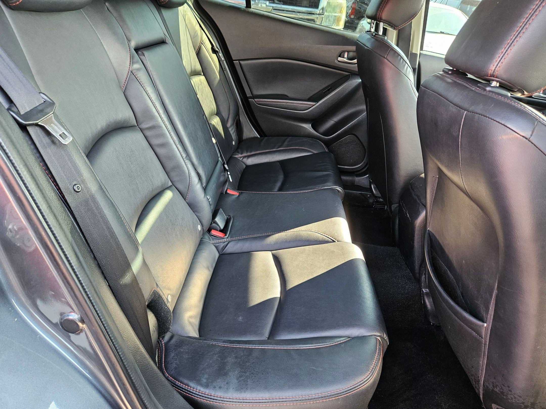 Used 2014 MAZDA MAZDA3 i Grand Touring FWD image 31