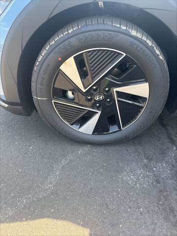 New 2025 Hyundai Ioniq 5 SE image 21