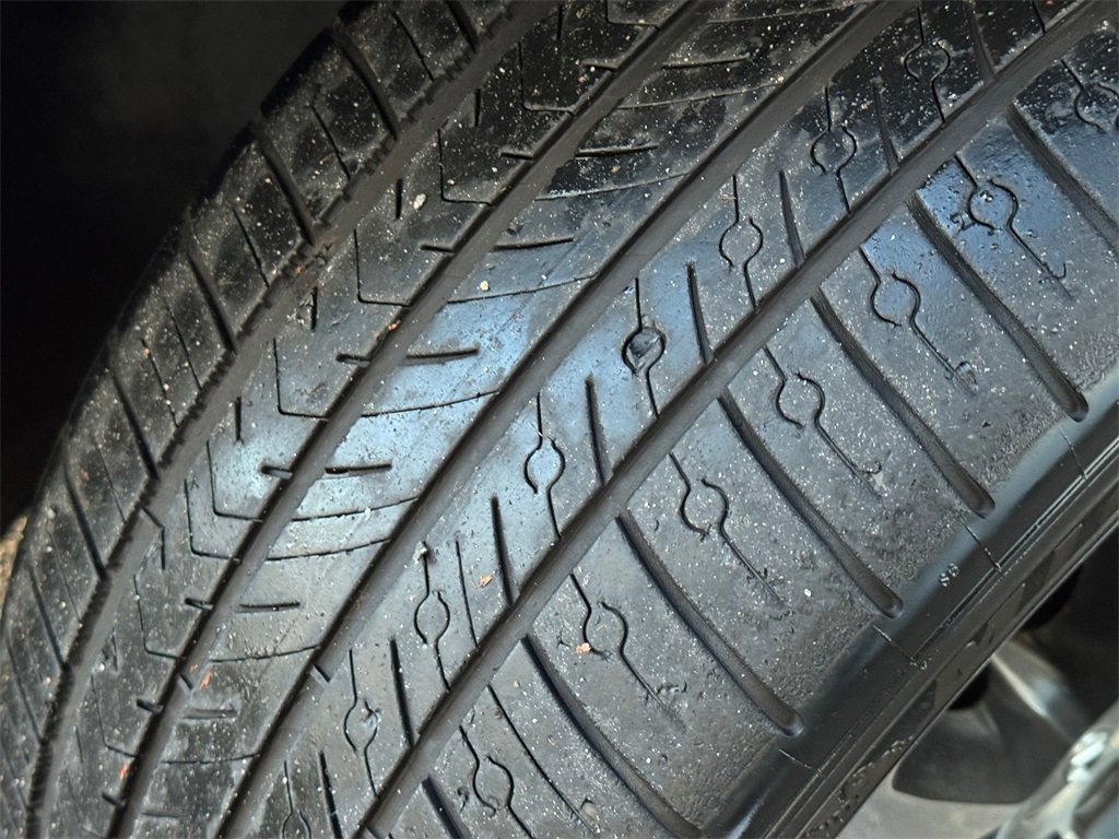 Used 2018 Hyundai Elantra GT image 27