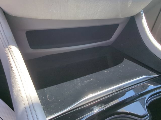 Used 2021 Chrysler Pacifica Limited FWD image 21