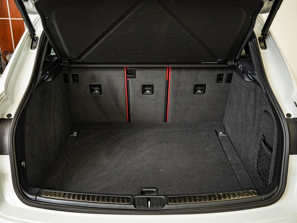 Certified 2021 Porsche Macan S AWD/4WD image 23