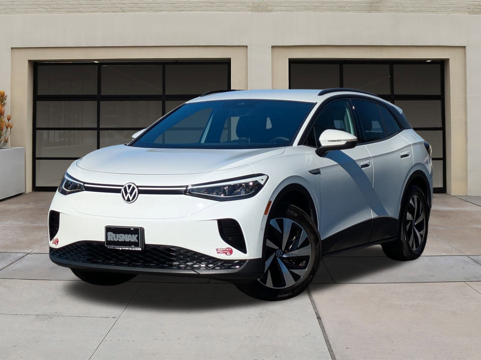 Used 2023 Volkswagen ID.4 Pro image 3