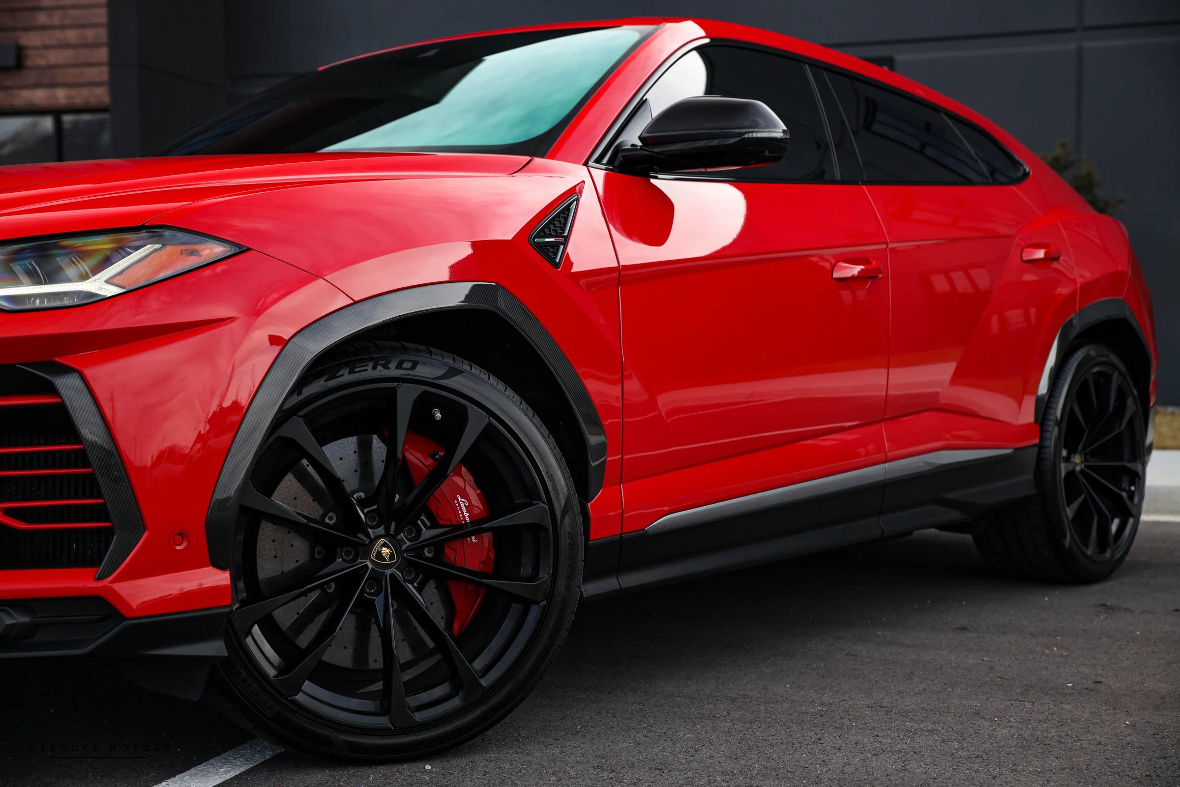 Used 2020 Lamborghini Urus AWD/4WD image 6
