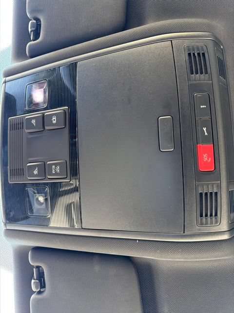 Used 2017 Volkswagen Golf 4-Door FWD image 28